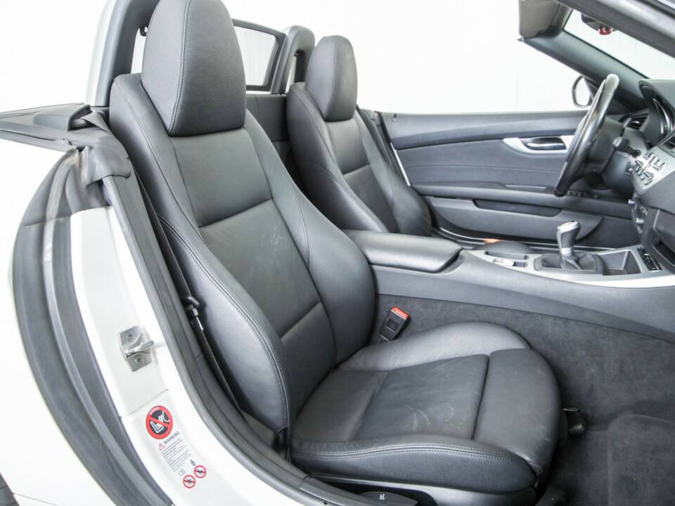 Image 35/50 of BMW Z4 sDrive23i (2010)