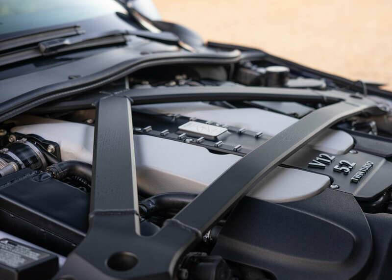 Immagine 3/50 di Aston Martin DBS Superleggera (2018)