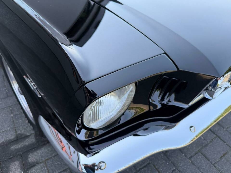Image 31/46 of Ford Mustang GT (1966)