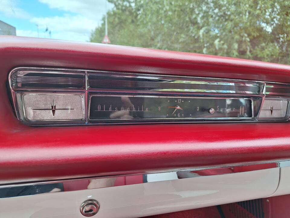 Afbeelding 17/66 van Oldsmobile Super 88 (1959)