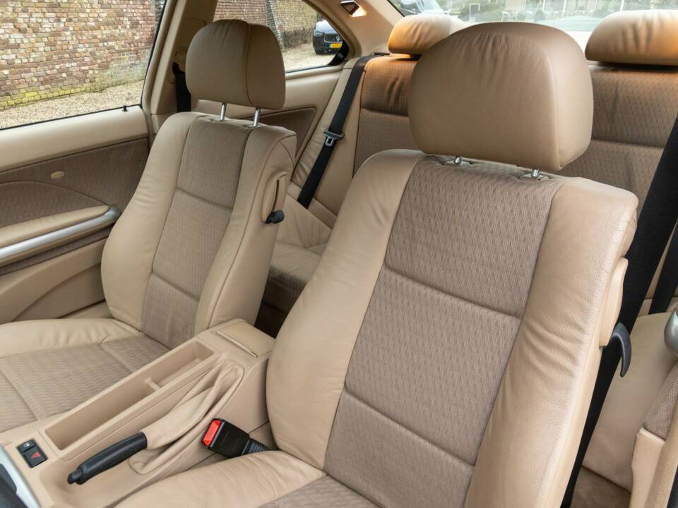 Bild 15/50 von BMW 323Ci (2001)
