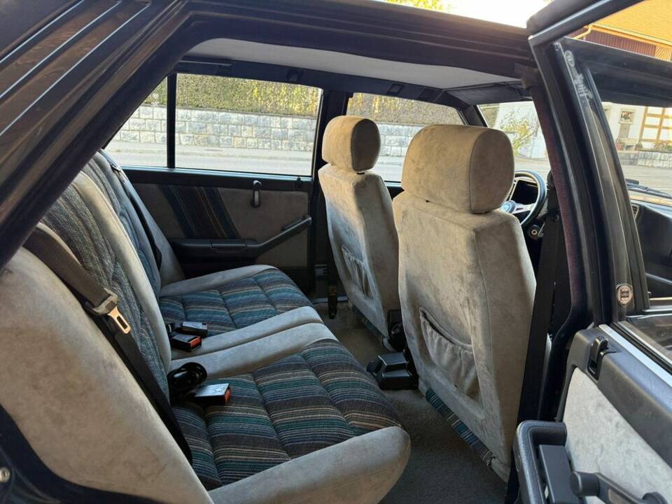 Afbeelding 9/20 van Lancia Delta HF Integrale (1990)