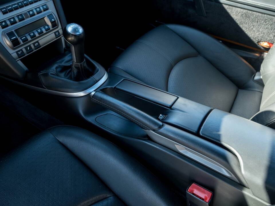 Image 24/34 de Porsche 911 Targa 4S (2008)