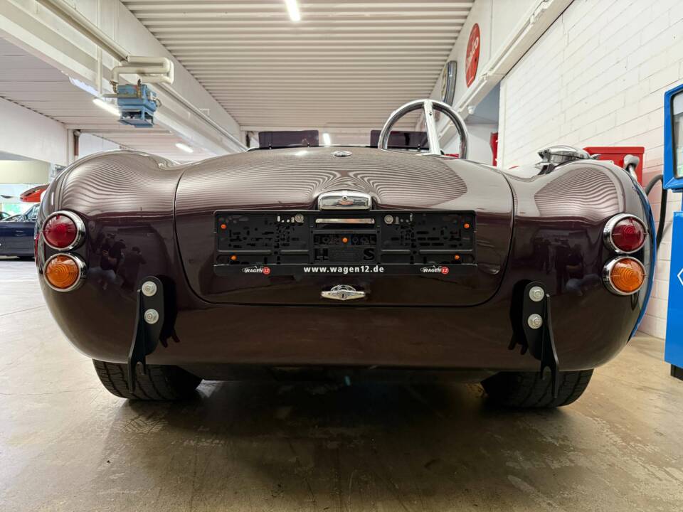 Image 8/17 of AC Cobra 427 (1968)