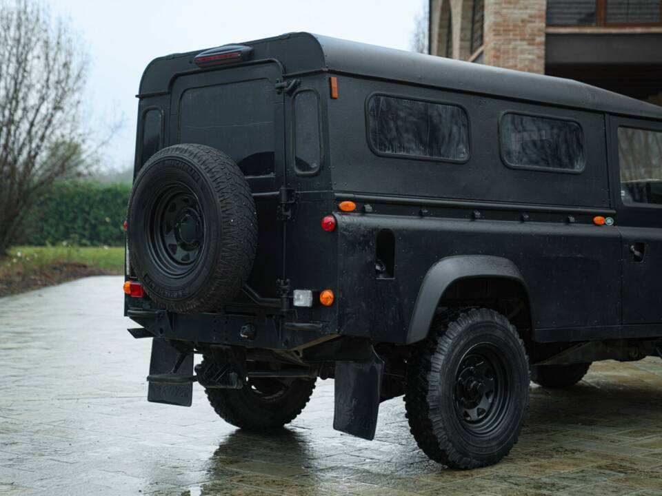 Bild 15/50 von Land Rover 90 (1985)