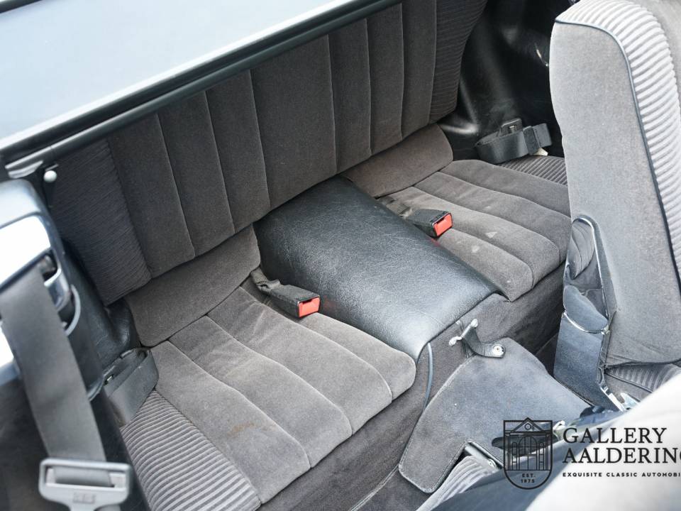 Image 19/50 of Mercedes-Benz 380 SL (1985)