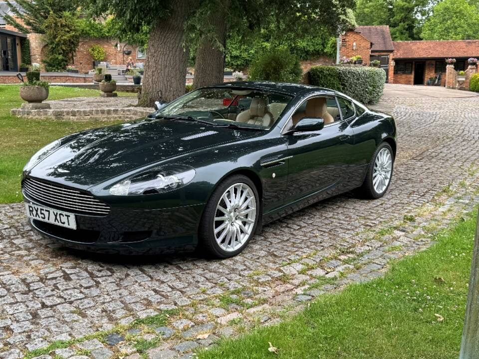 Image 2/43 of Aston Martin DB 9 (2008)