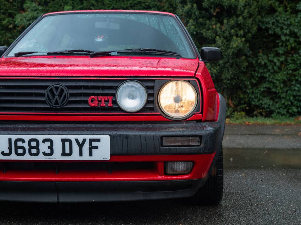 Image 42/50 de Volkswagen Golf III GTI 2.0 (1992)