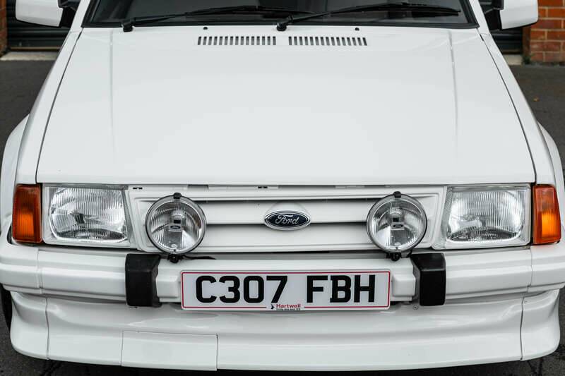 Afbeelding 15/39 van Ford Escort RS 1600 turbo (1985)