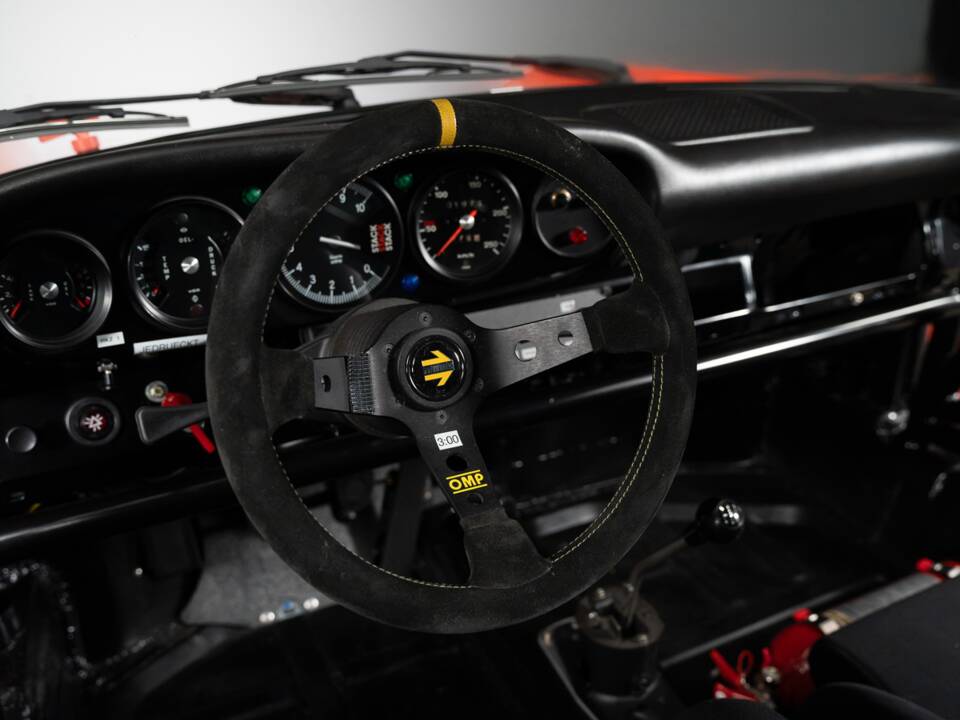 Bild 30/37 von Porsche 911 2.5 ST (1970)