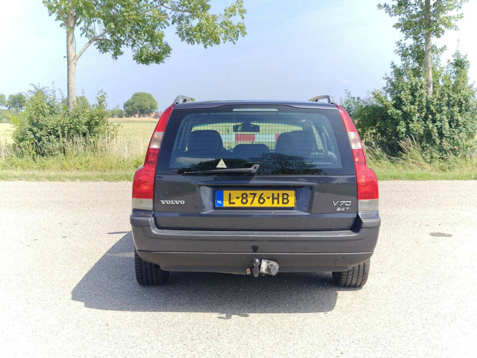 Bild 9/42 von Volvo XC70 2.4T (2000)