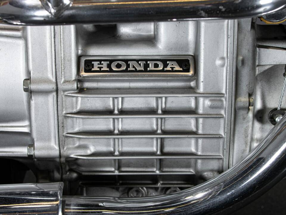 Bild 18/50 von Honda DUMMY (1982)