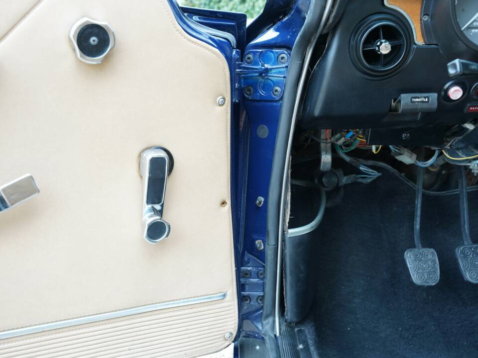 Bild 23/50 von Alfa Romeo 2000 GTV (1974)