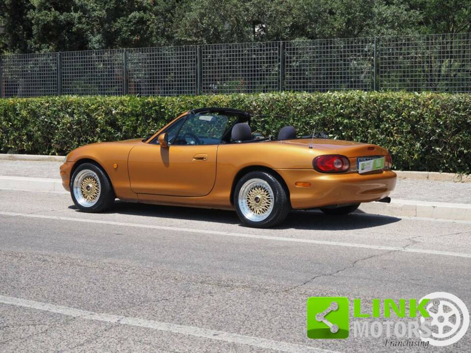 Afbeelding 8/10 van Mazda MX-5 1.6 (2000)
