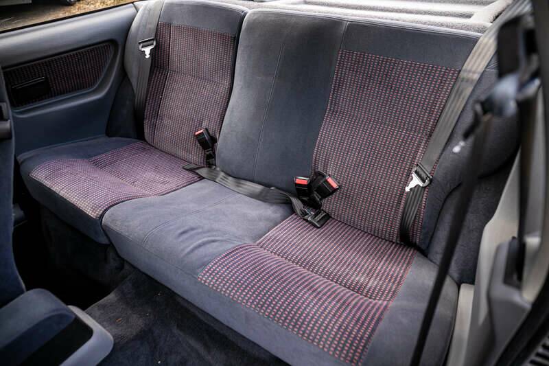 Imagen 26/36 de Ford Sierra RS Cosworth (1986)