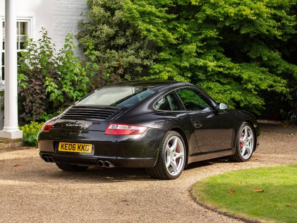 Immagine 29/37 di Porsche 911 Carrera S (2006)