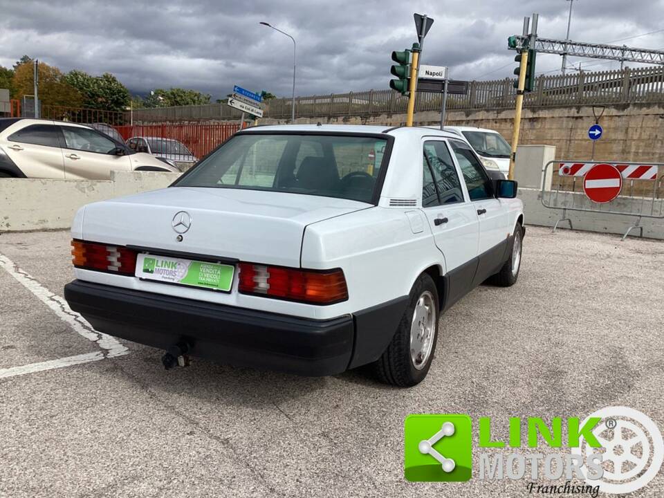 Image 5/10 of Mercedes-Benz 190 E 1.8 (1992)