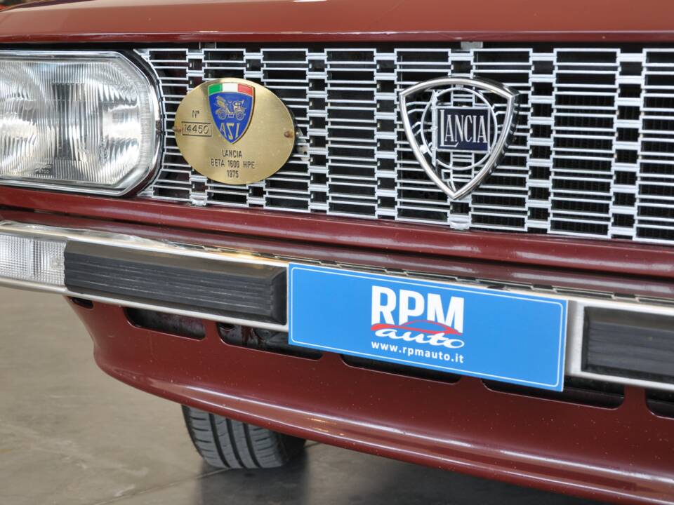 Image 13/37 of Lancia Beta HPE 1600 (1975)