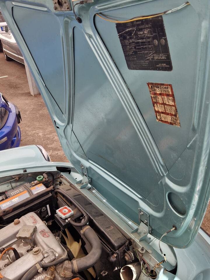 Bild 20/22 von Alfa Romeo 1.6 Spider (1983)