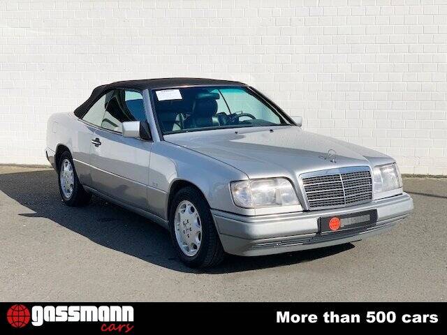 Image 3/15 de Mercedes-Benz E 200 (1995)