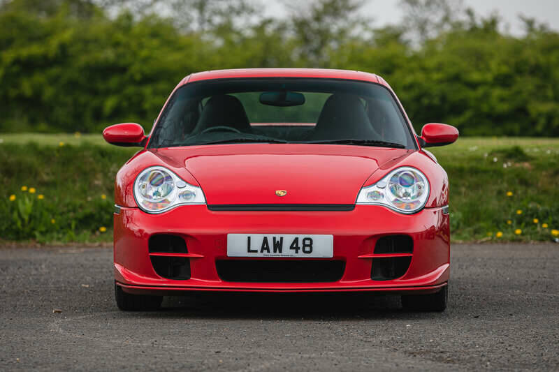 Image 6/39 de Porsche 911 Turbo S (2005)