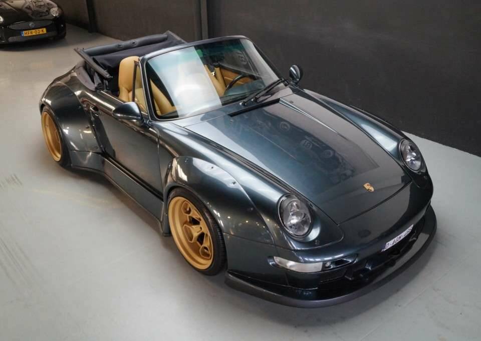 Image 21/50 of Porsche 911 Carrera RWB (1995)