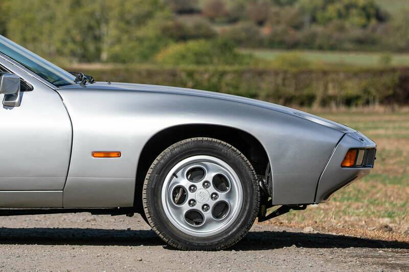 Bild 18/31 von Porsche 928 (1979)