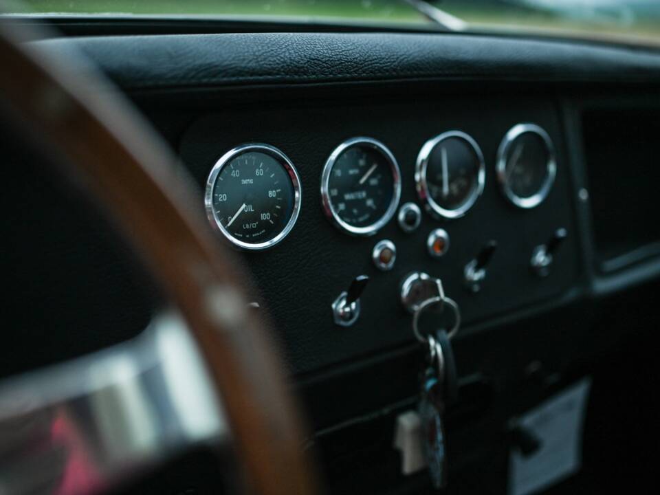 Afbeelding 40/45 van TVR Griffith 400 (1965)