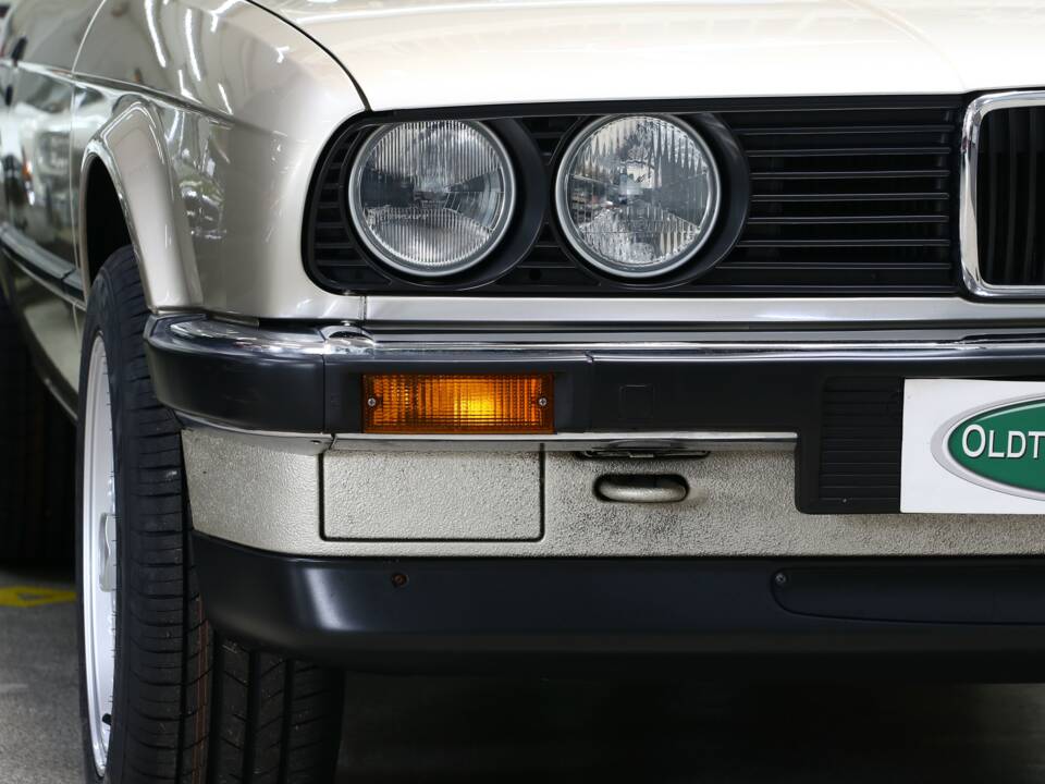 Afbeelding 12/40 van BMW 318i (1987)