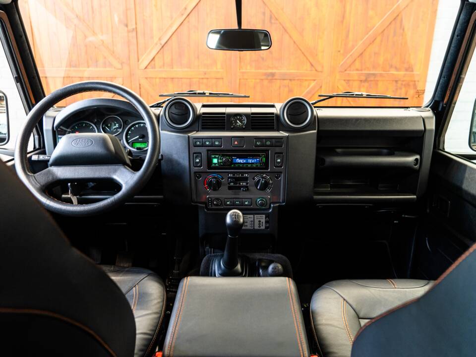 Bild 16/30 von Land Rover Defender 110 (2013)
