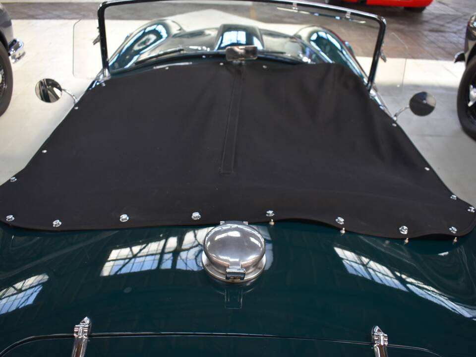 Image 11/39 of Hawk Cobra 289 (1968)