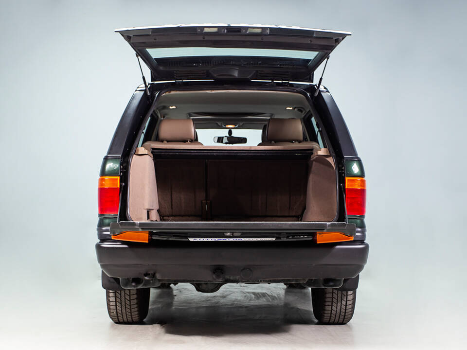 Imagen 32/33 de Land Rover Range Rover 4.6 HSE (2000)
