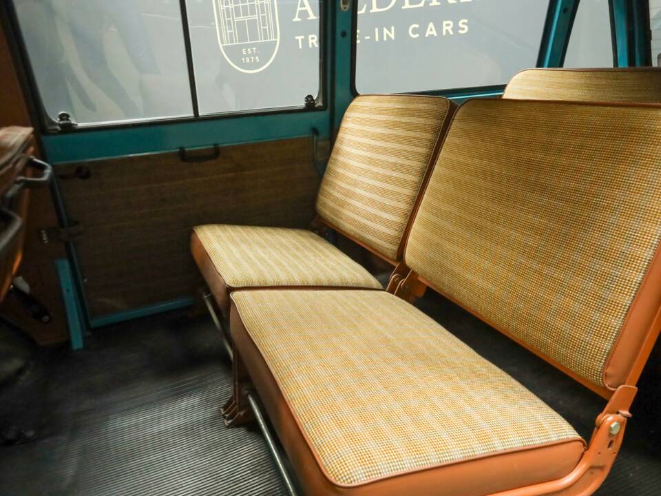 Image 31/50 of FIAT 900E (1980)