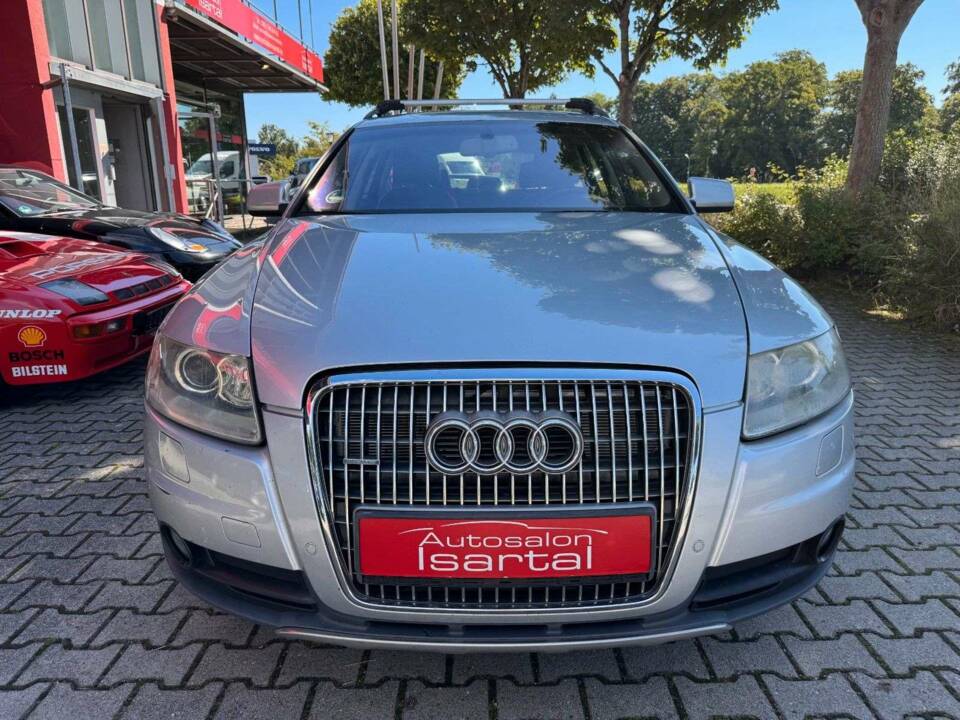 Immagine 4/18 di Audi A6 4.2 FSI allroad quattro (2007)