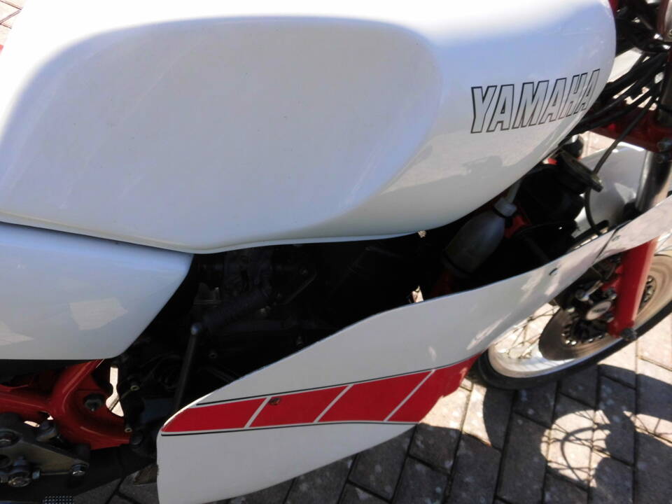 Image 8/9 of Yamaha DUMMY (1980)