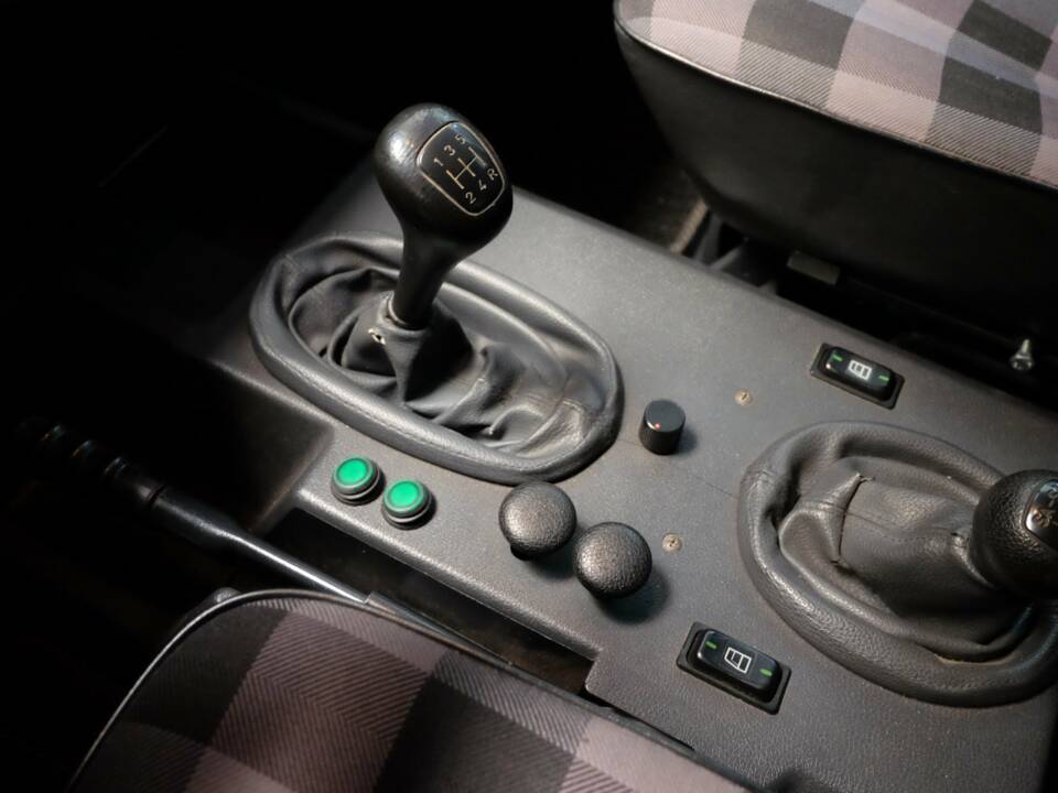 Bild 11/26 von Mercedes-Benz 250 GD (lang) (1989)