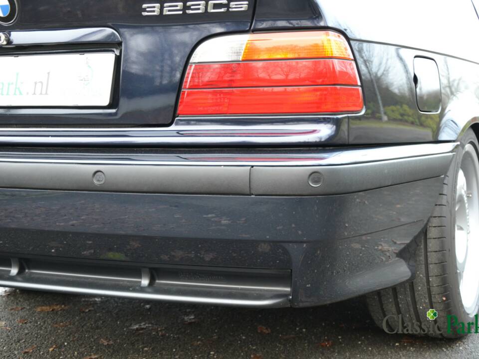 Image 38/50 of BMW 323i (1998)