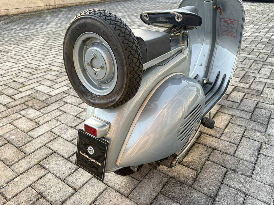 Image 10/24 of Piaggio Vespa 150 (1957)
