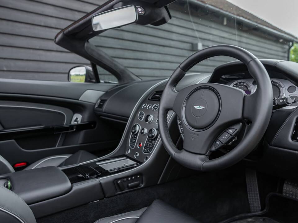 Image 5/50 of Aston Martin V8 Vantage AMR Roadster (2018)