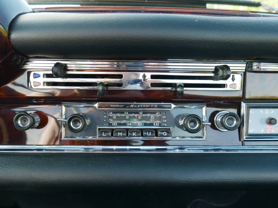 Imagen 16/56 de Mercedes-Benz 220 SE b (1962)