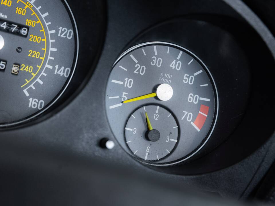 Afbeelding 16/32 van Mercedes-Benz 300 SL (1986)