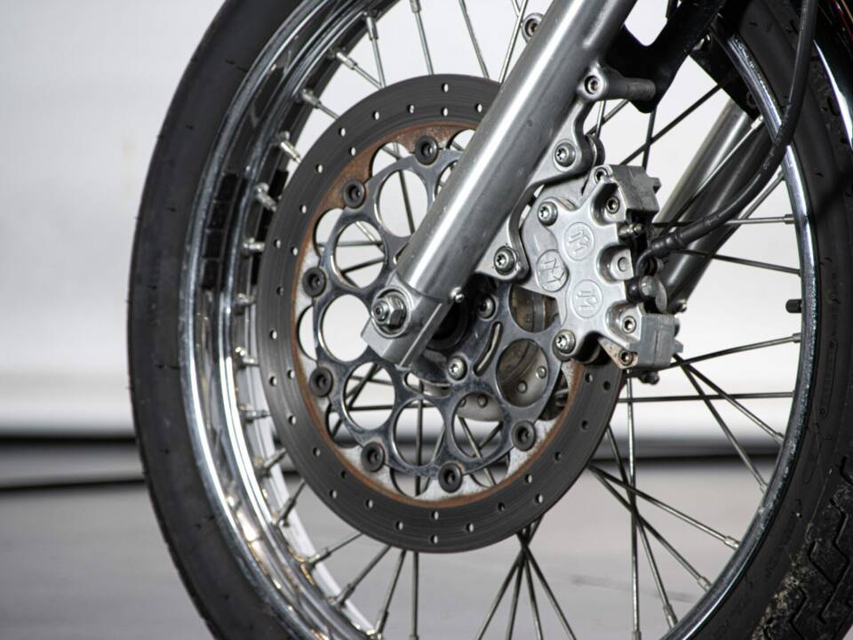 Imagen 17/50 de Harley-Davidson XL 1200 C Sportster Custom (1997)