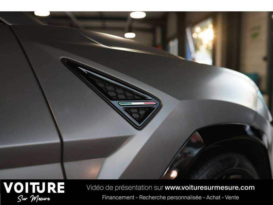 Bild 15/31 von Lamborghini Urus S (2022)