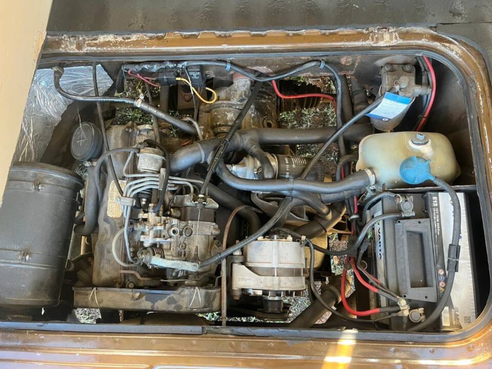 Bild 10/50 von Volkswagen T3 Westfalia Joker 1.6 TD (1982)