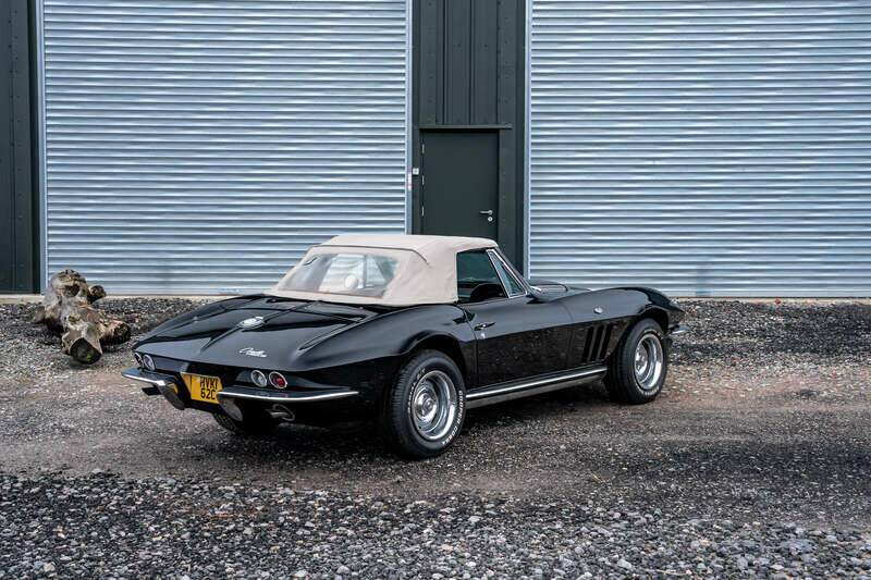 Image 18/50 of Chevrolet Corvette Sting Ray Convertible (1965)