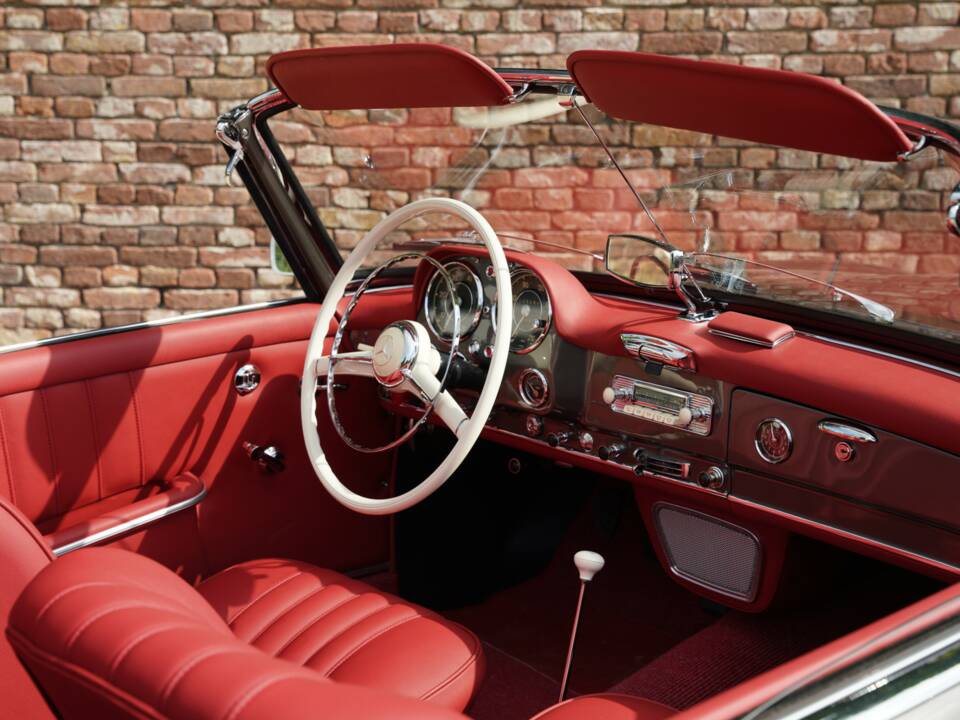 Imagen 41/50 de Mercedes-Benz 190 SL (1960)