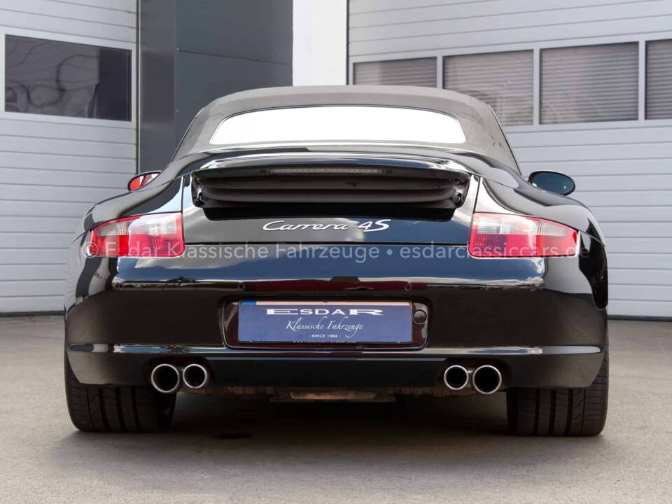 Image 6/25 of Porsche 911 Carrera 4S (2009)