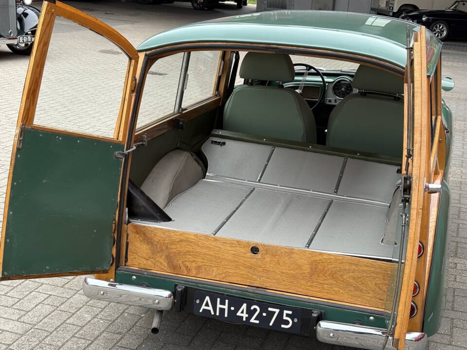 Image 9/16 of Morris Minor 1000 Traveller (1965)