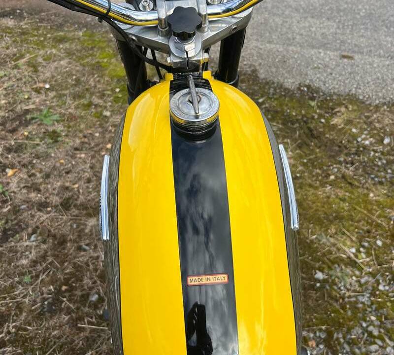 Afbeelding 8/21 van Ducati DUMMY (1974)