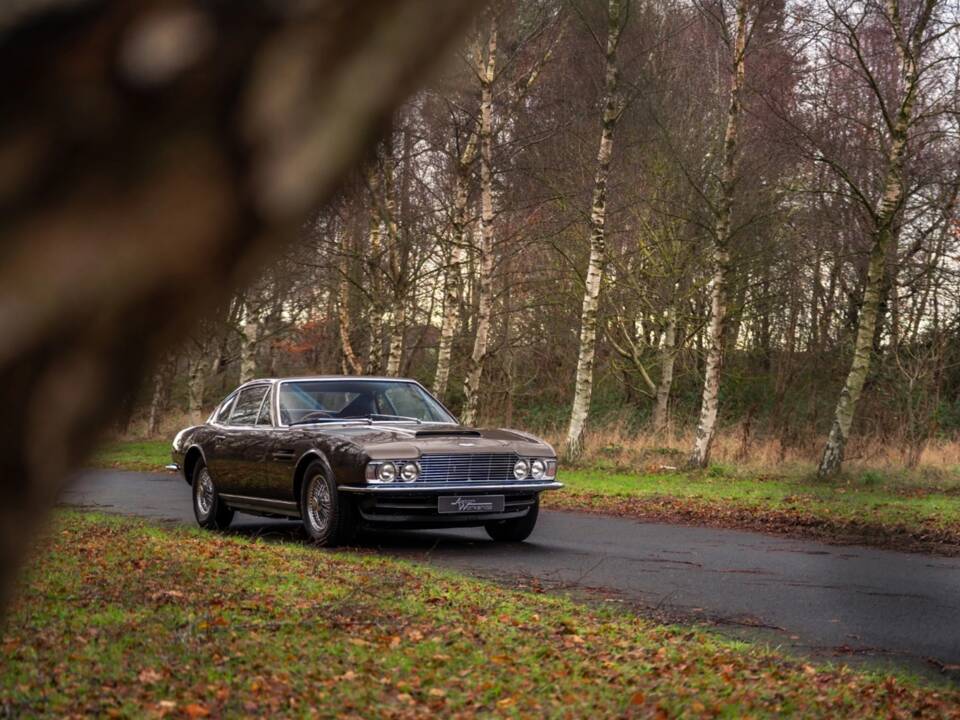 Image 54/63 de Aston Martin DBS (1968)